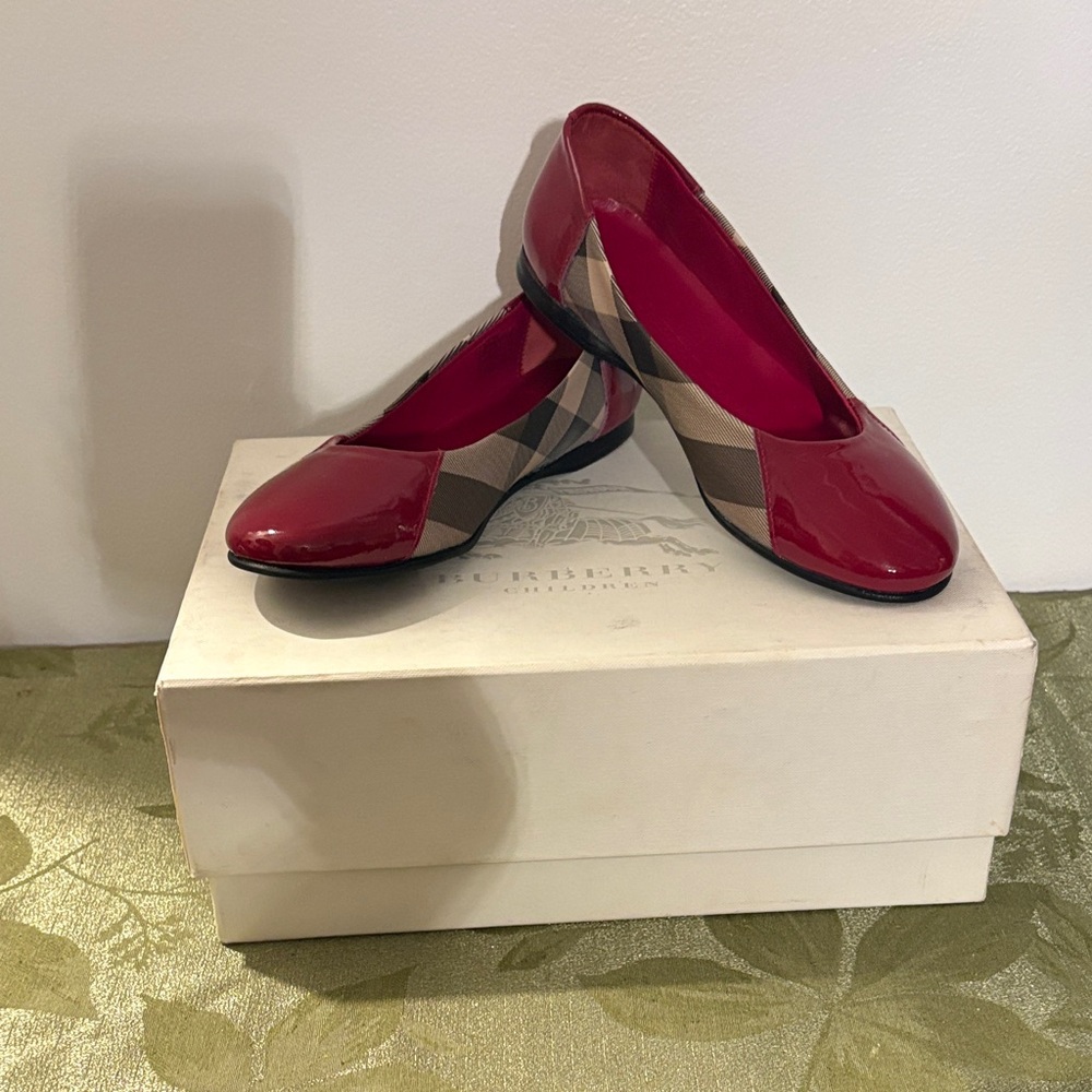 Burberry Red and Brown Checkered Flats